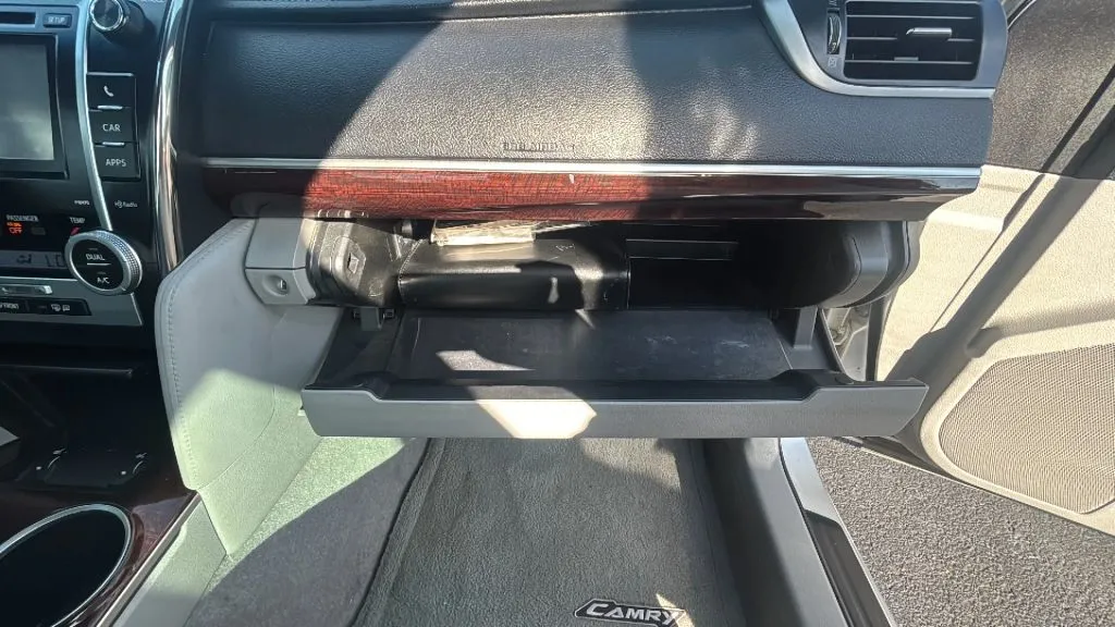 Toyota Camry photo 29