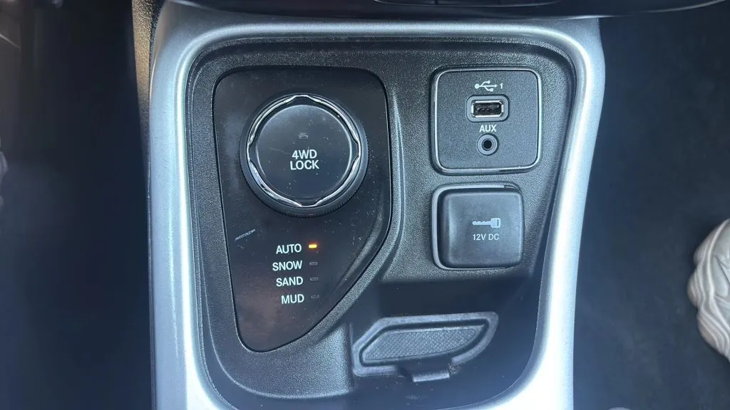 Jeep Compass photo 11