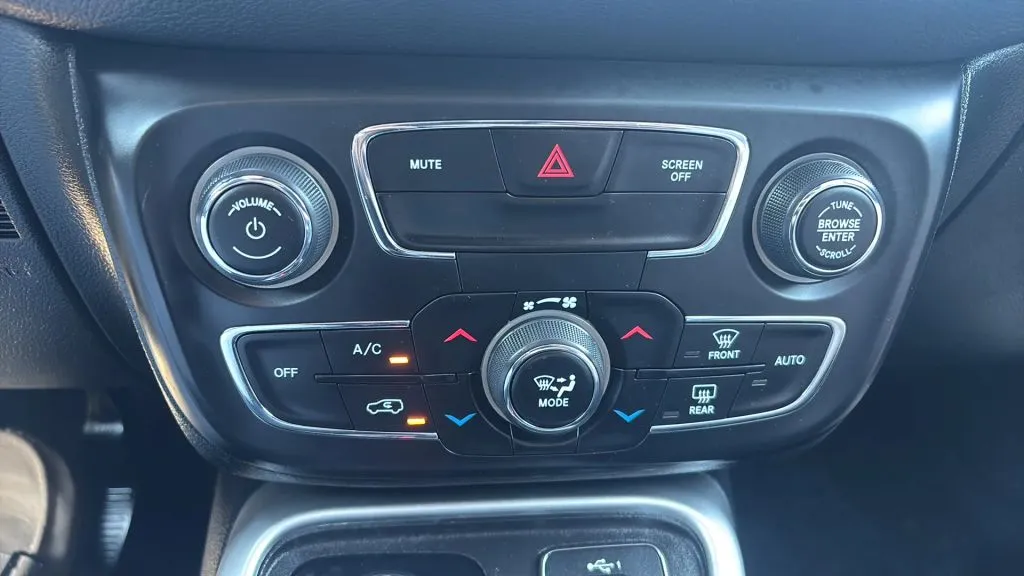 Jeep Compass photo 8