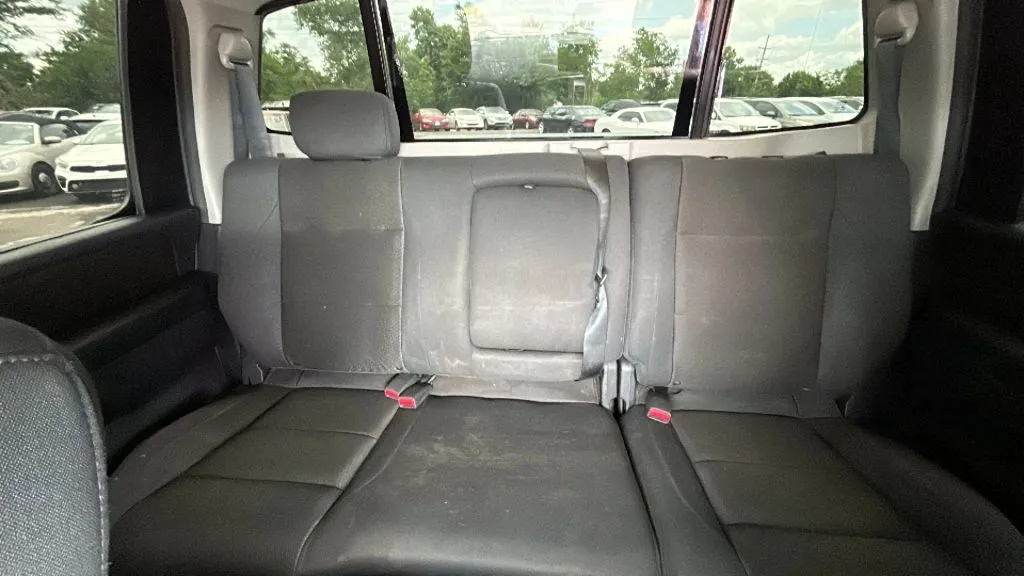 Nissan Titan photo 9