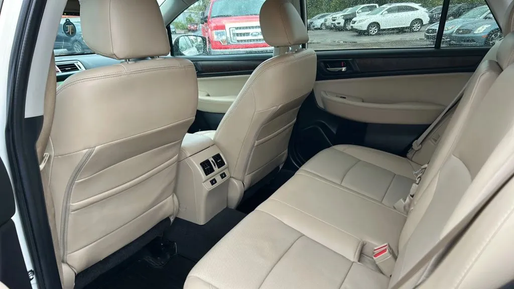 Subaru Outback photo 6