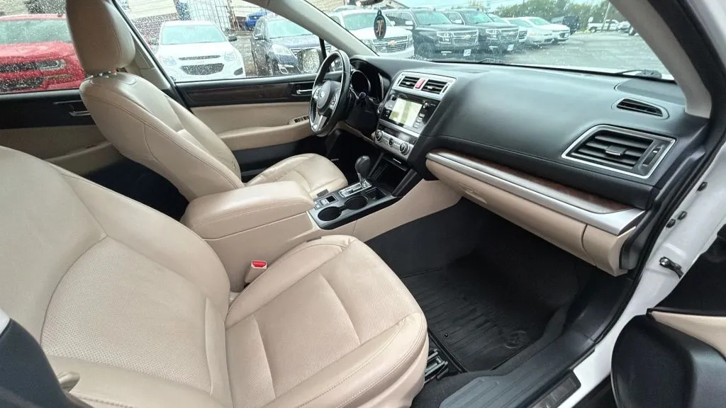 Subaru Outback photo 8