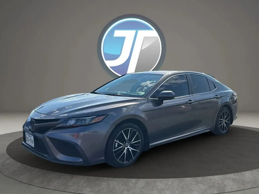 Toyota Camry photo 20