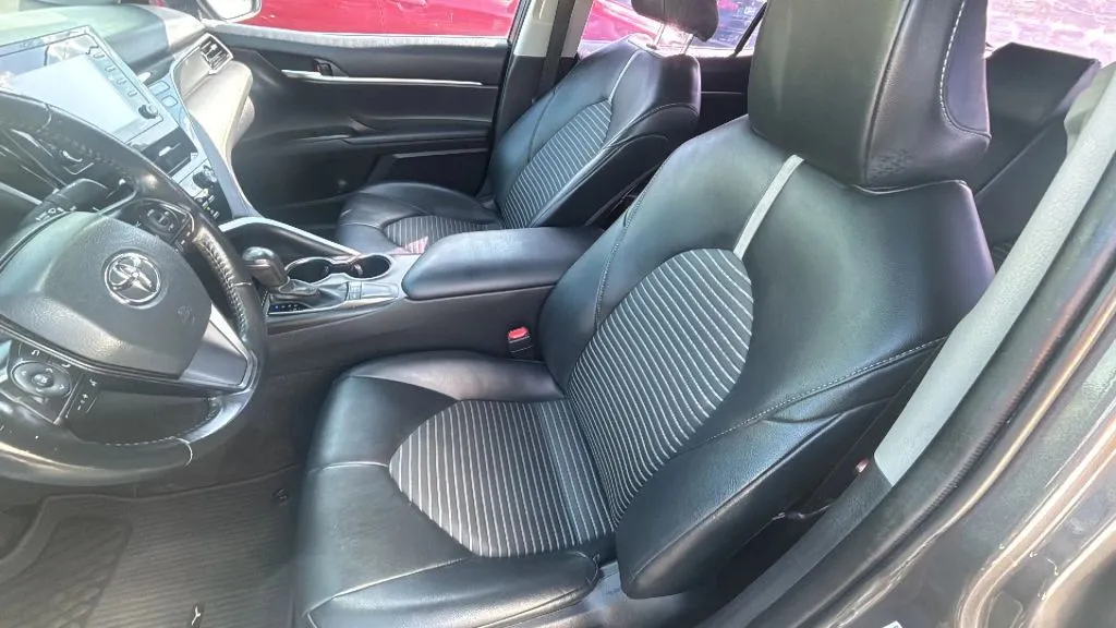 Toyota Camry photo 28