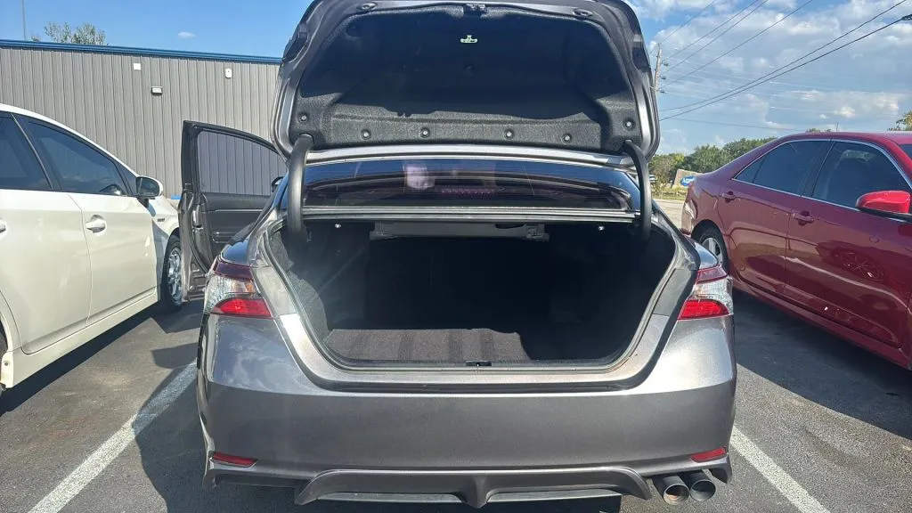Toyota Camry photo 32