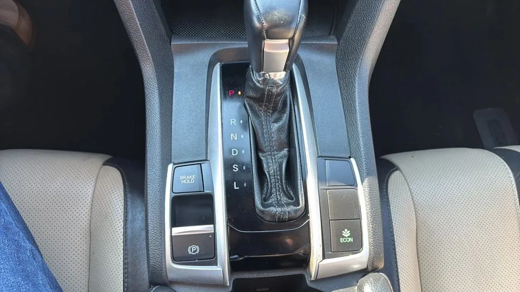 Honda Civic photo 30