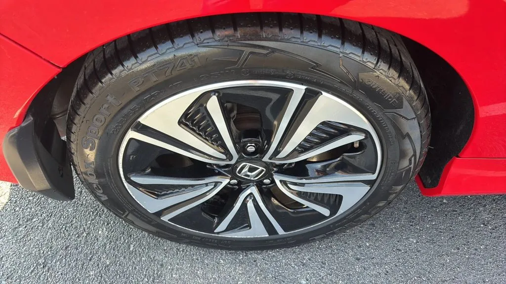 Honda Civic photo 33
