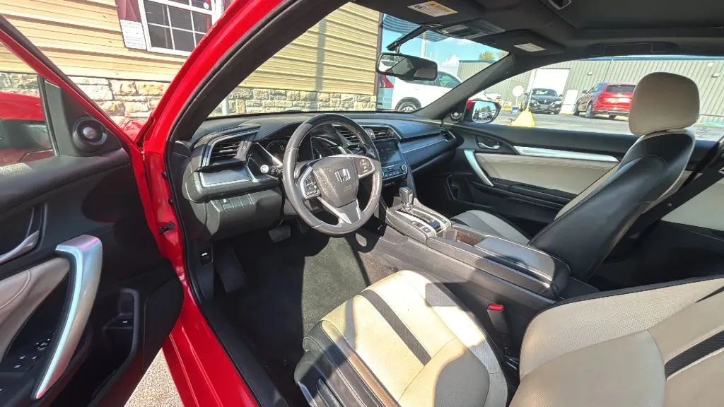 Honda Civic photo 19