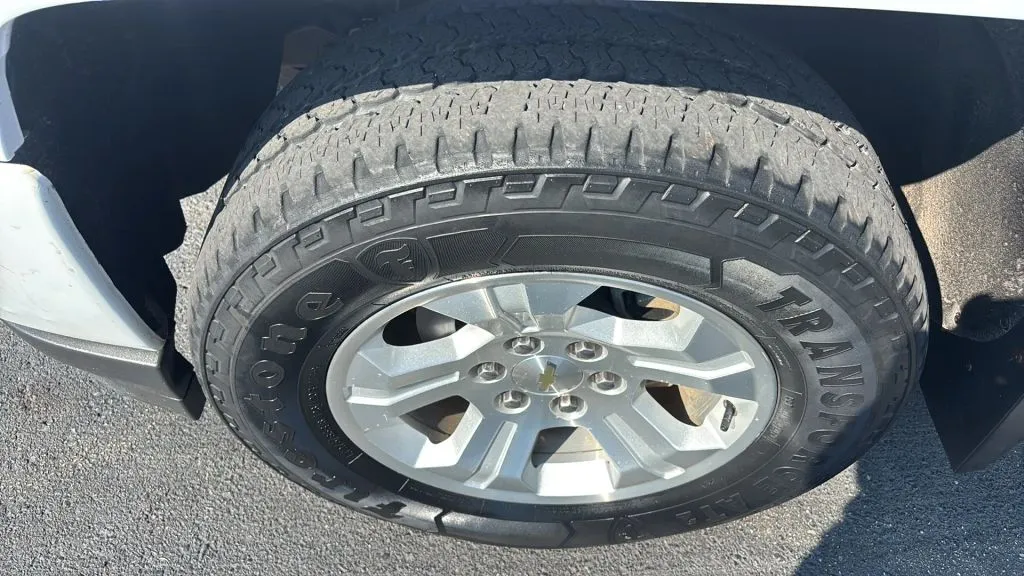 Chevrolet Silverado photo 30