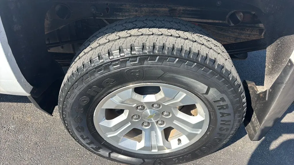 Chevrolet Silverado photo 31