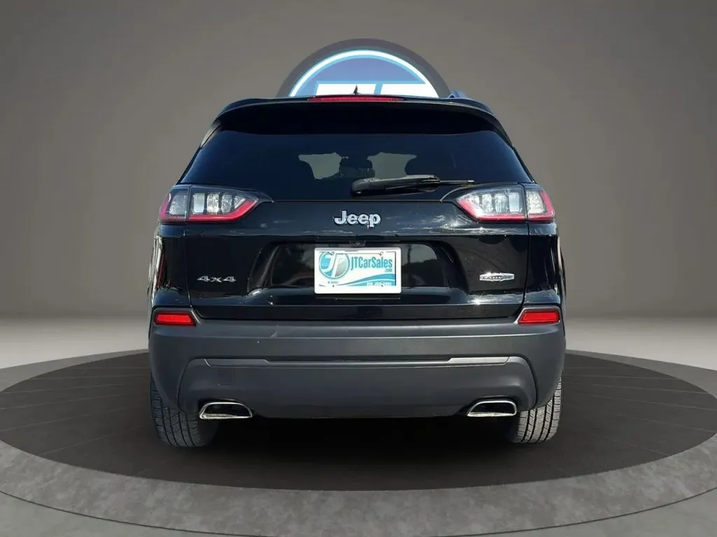 Jeep Cherokee photo 12