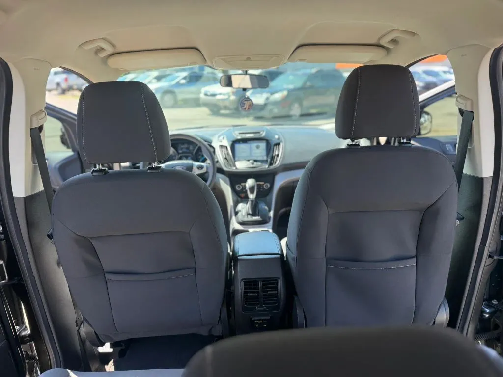 Ford Escape photo 7