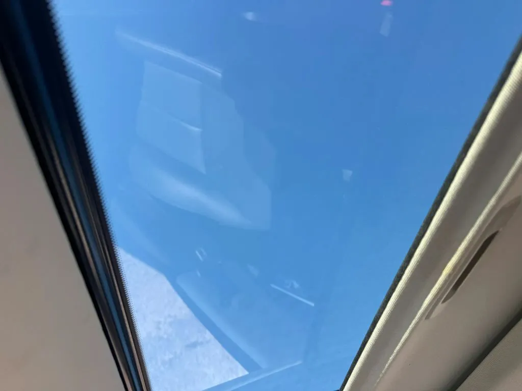 Infiniti Q50 photo 23
