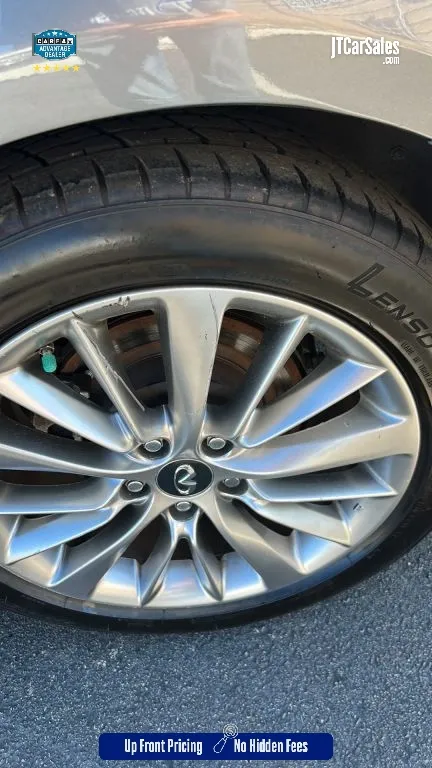 Infiniti Q50 photo 34