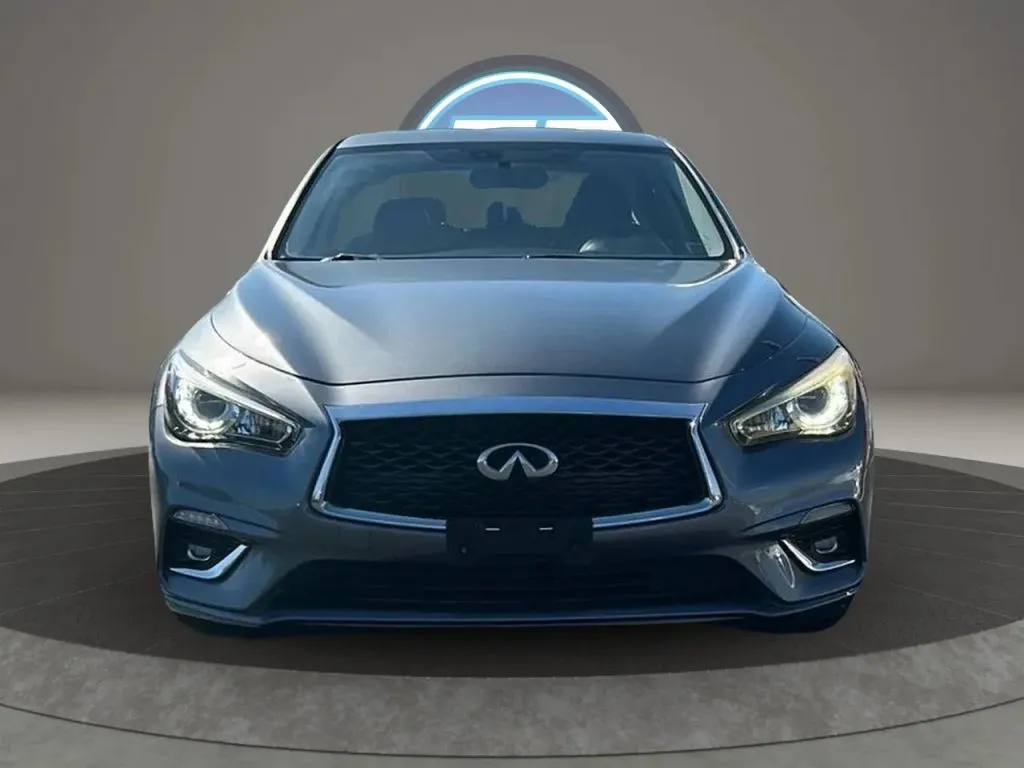 Infiniti Q50 photo 21