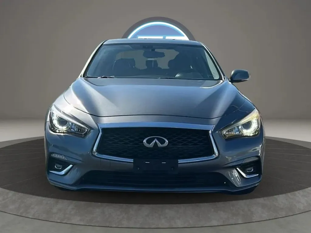 Infiniti Q50 photo 7