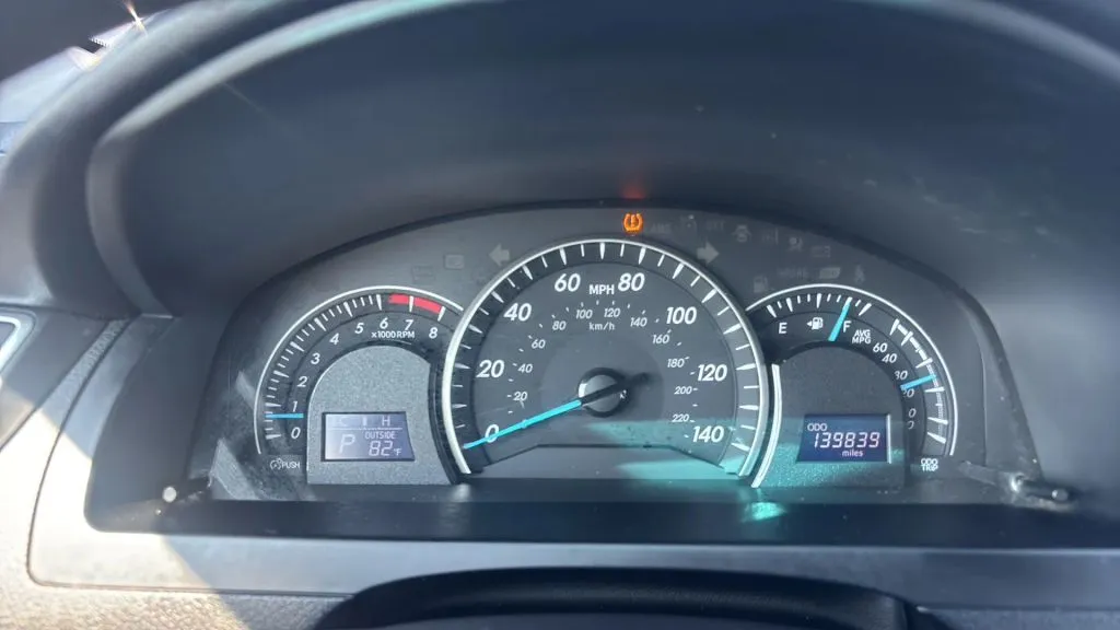 Toyota Camry photo 15