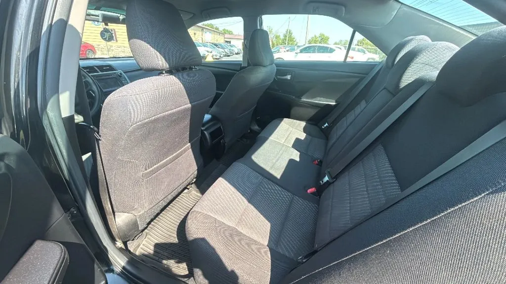 Toyota Camry photo 25