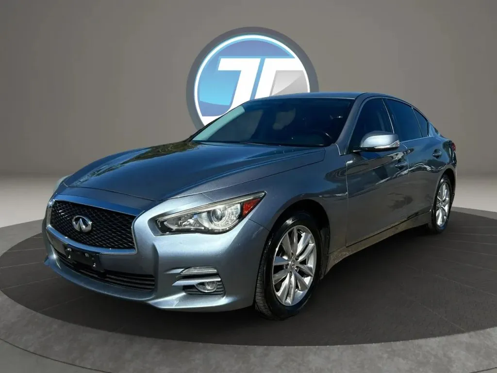 Infiniti Q50 photo 19
