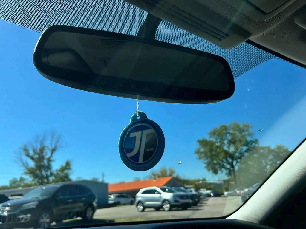 Infiniti Q50 photo 28