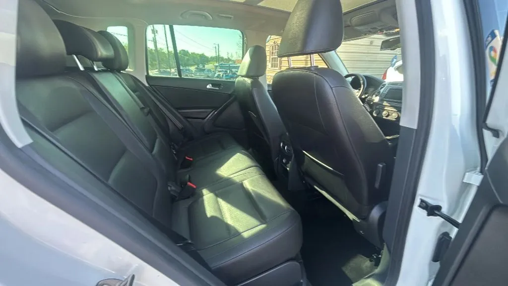 Volkswagen Tiguan photo 12