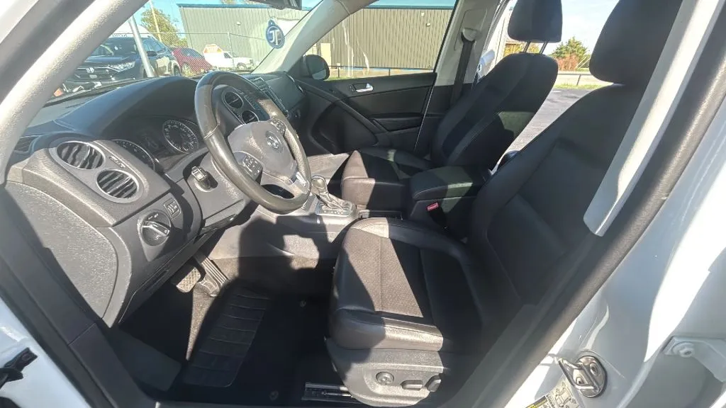 Volkswagen Tiguan photo 9