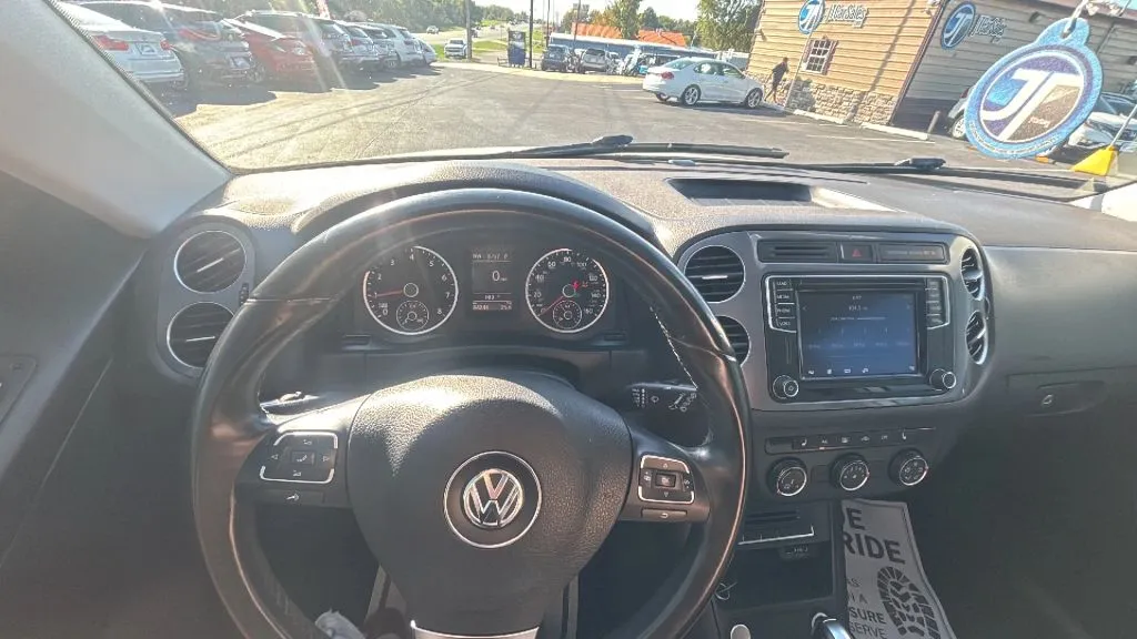 Volkswagen Tiguan photo 29