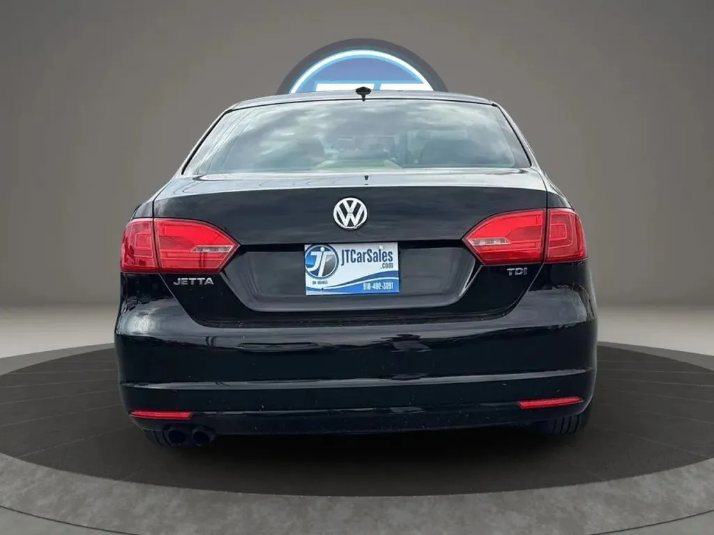 Volkswagen Jetta photo 9