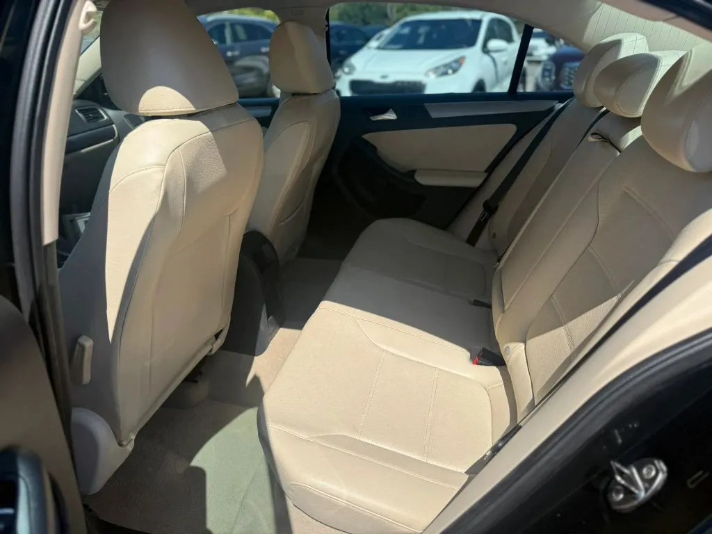 Volkswagen Jetta photo 20