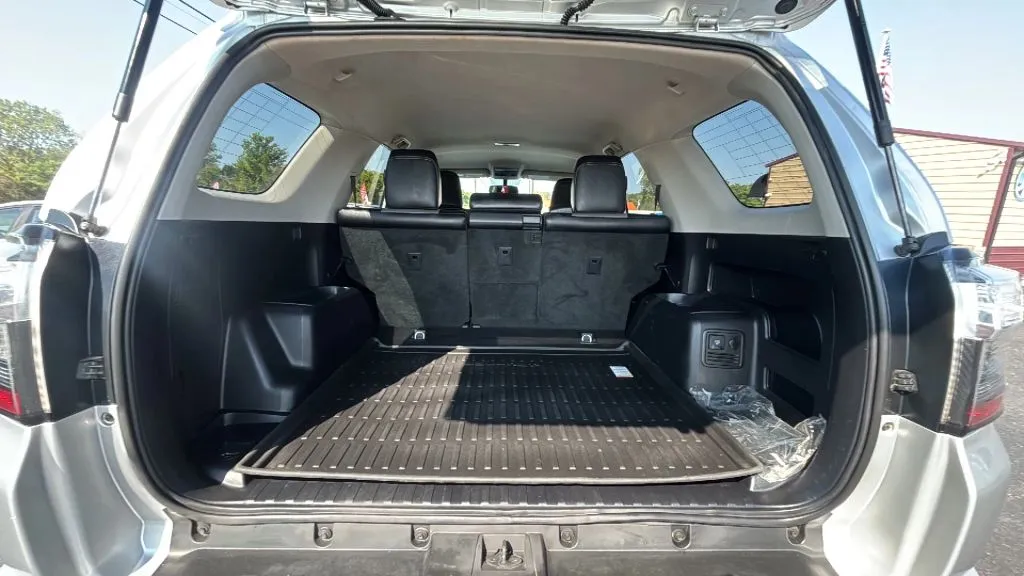 Toyota 4Runner photo 26