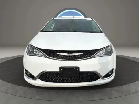 More photos of 2020 Chrysler Pacifica Limited Minivan 4D at JT Wholesale Auto, Inc., OK