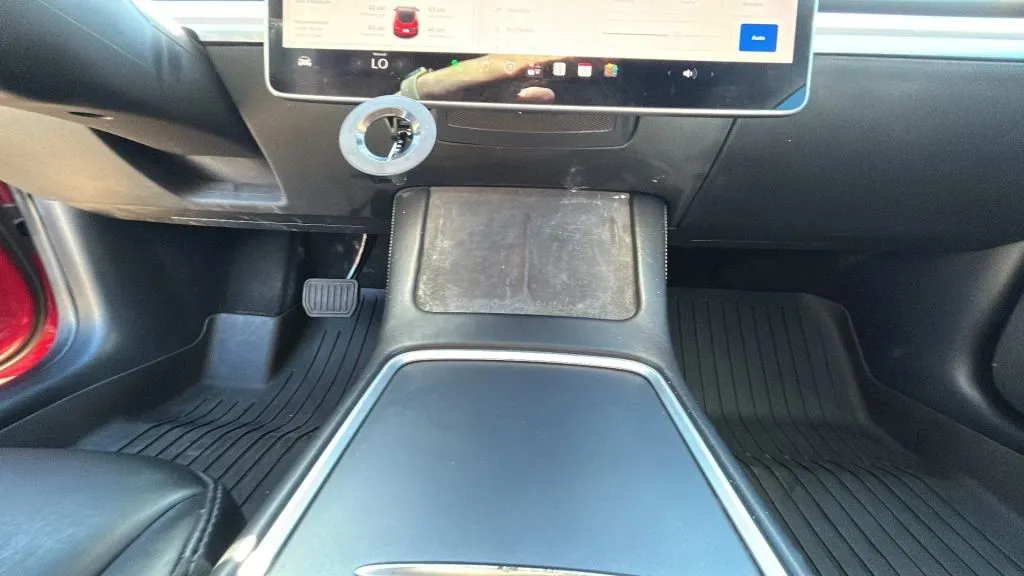 Tesla Model 3 photo 43