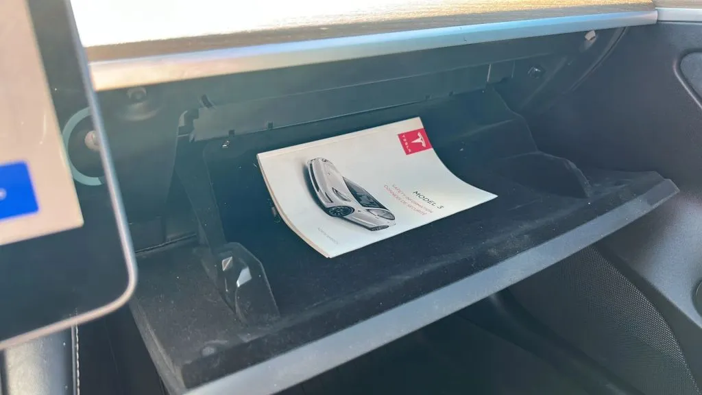 Tesla Model 3 photo 42