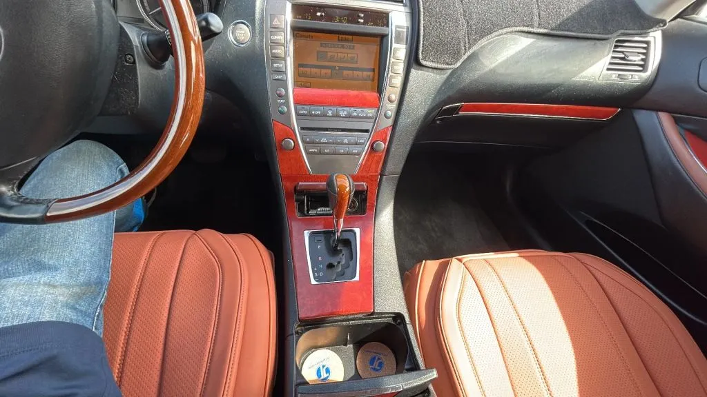 Lexus ES photo 50