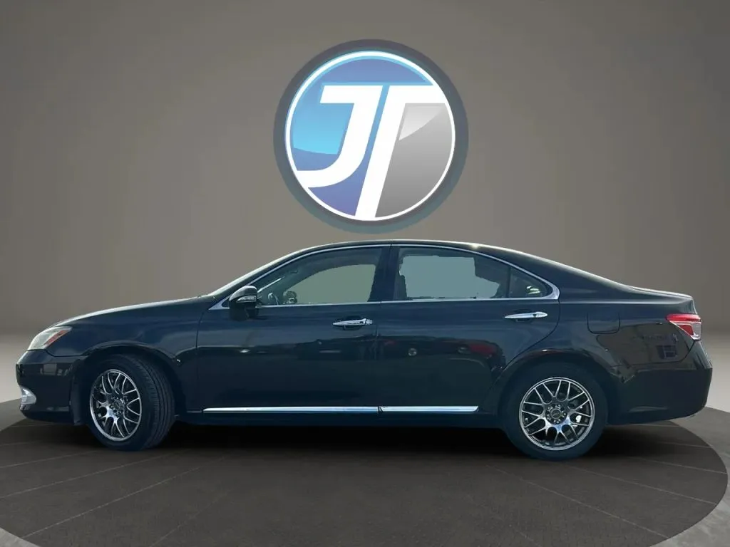 Lexus ES photo 48