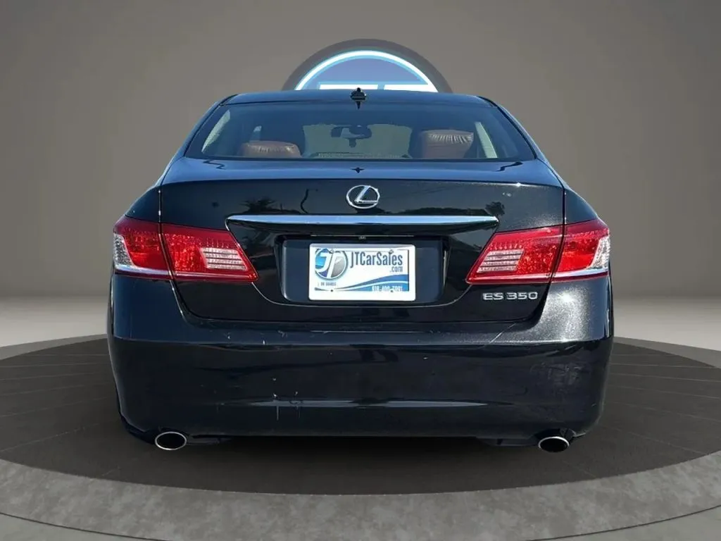 Lexus ES photo 25
