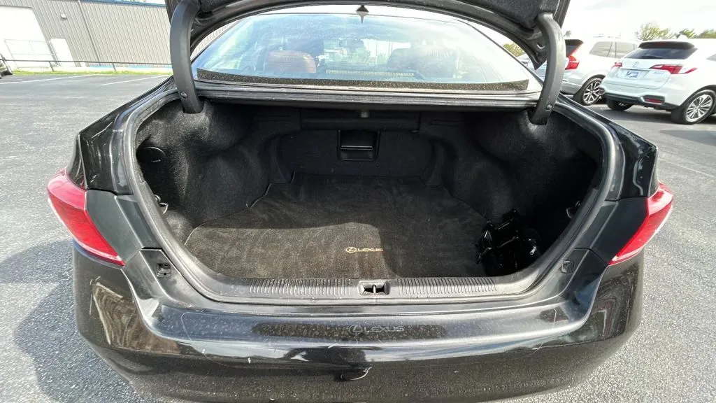 Lexus ES photo 58