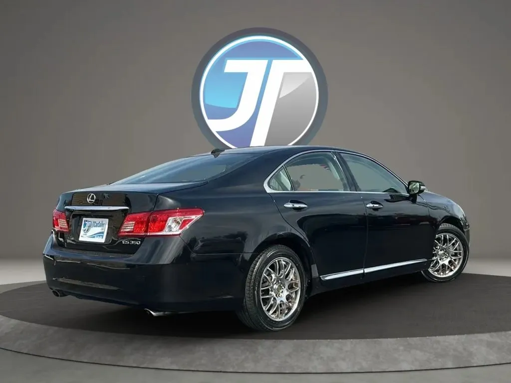 Lexus ES photo 44