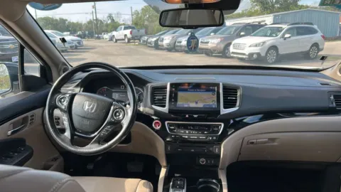 Photos of 2016 Honda Pilot Touring Sport Utility 4D for sale in Broken Arrow, OK at JT Wholesale Auto, Inc.