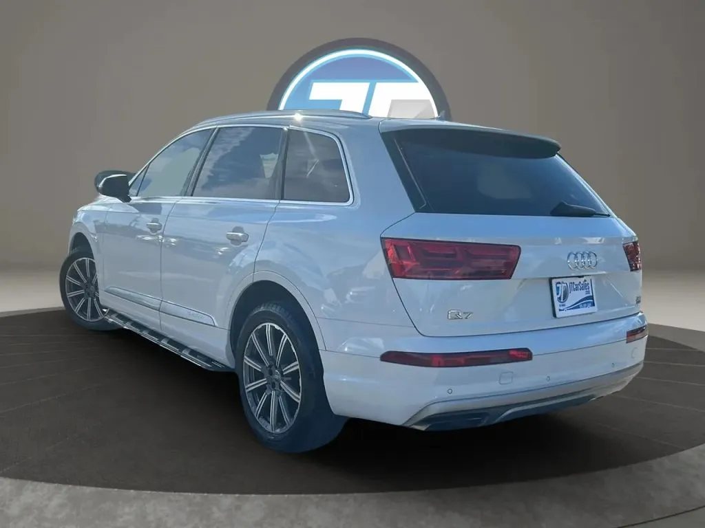 Audi Q7 photo 20
