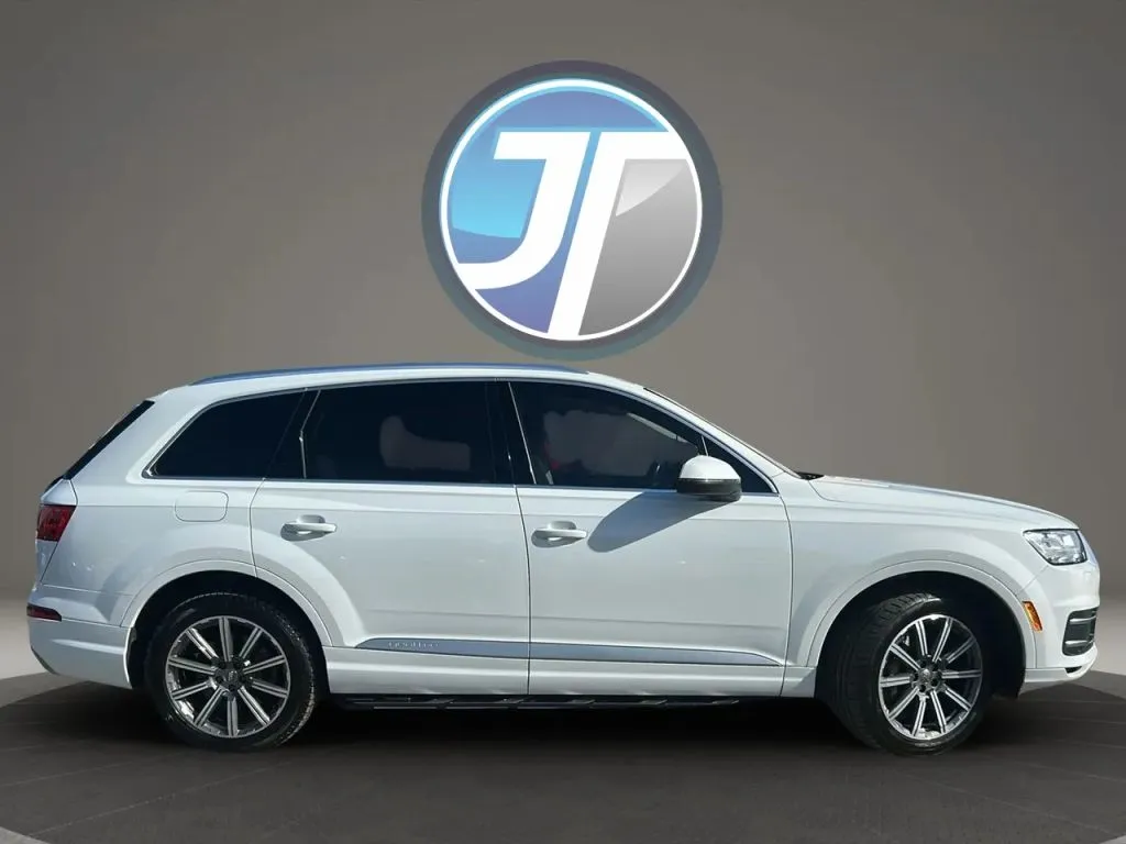 Audi Q7 photo 10