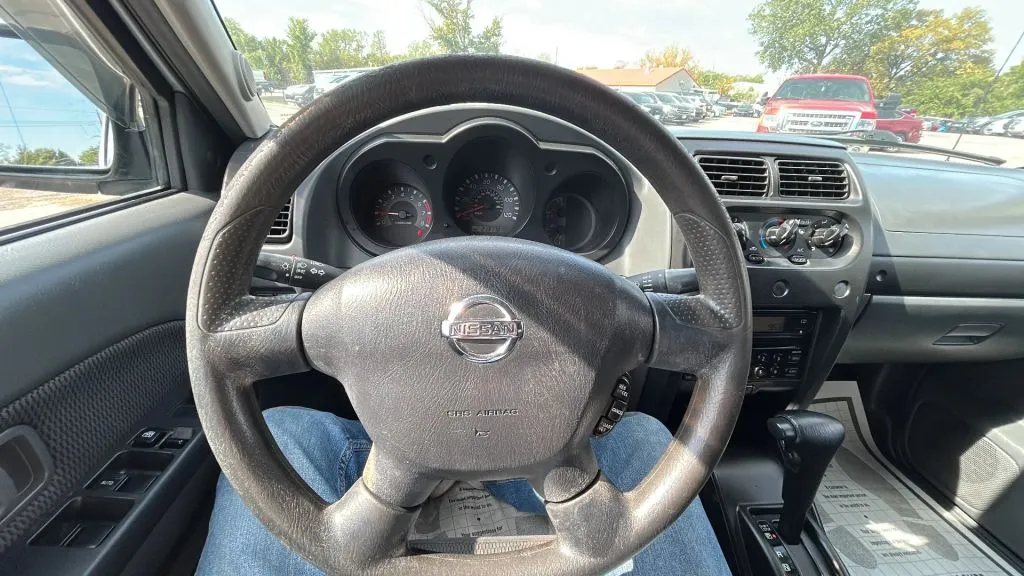 Nissan Frontier photo 11