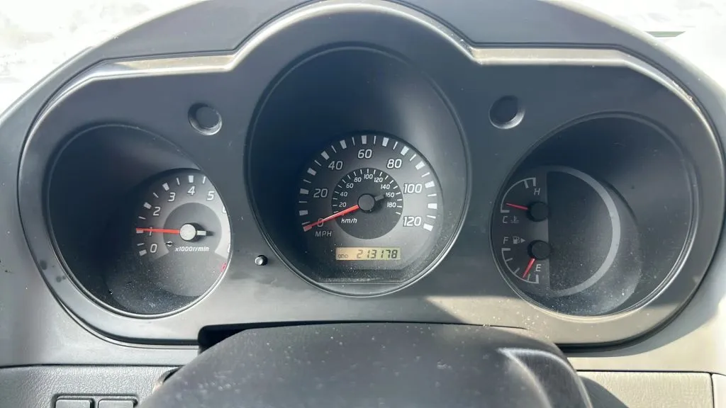 Nissan Frontier photo 9
