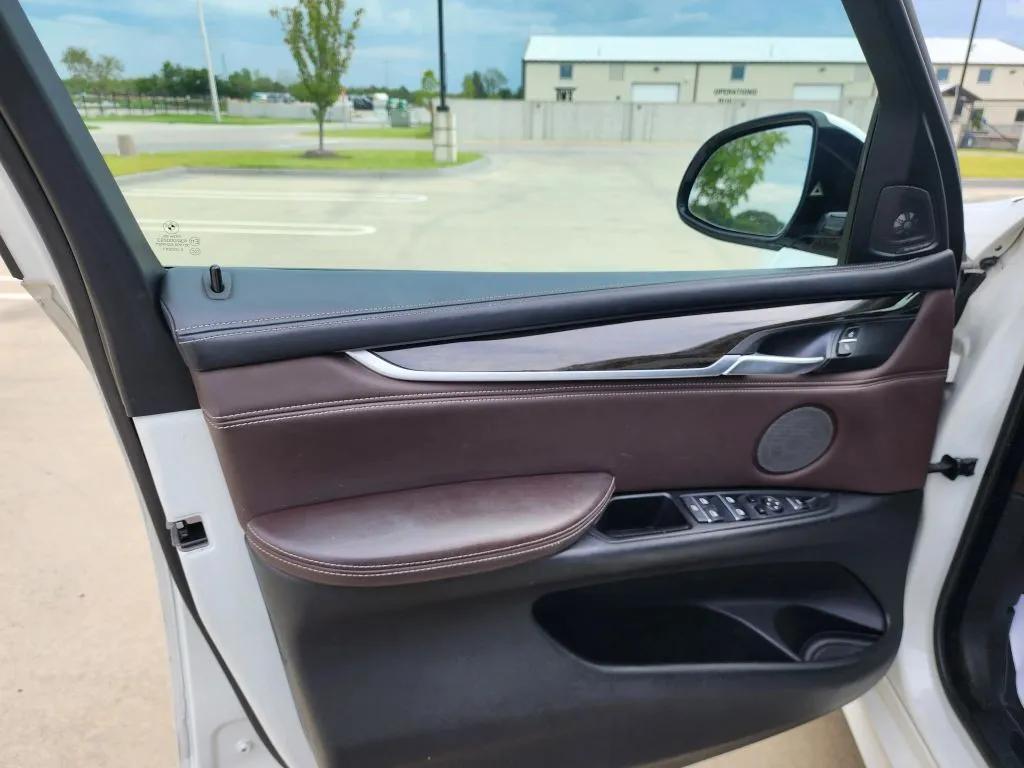 BMW X5 photo 15