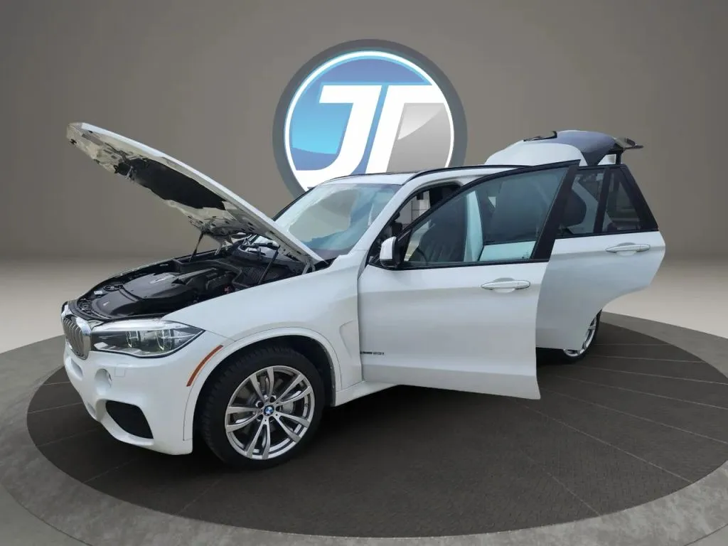 BMW X5 photo 11