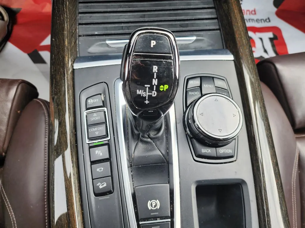 BMW X5 photo 31