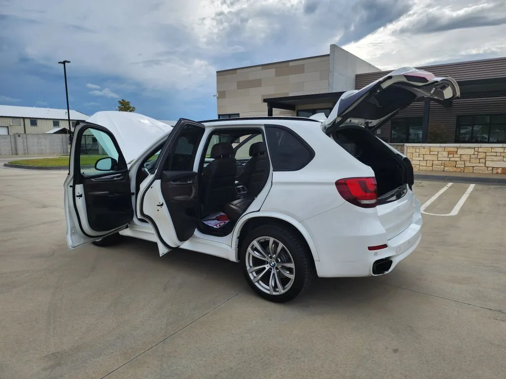 BMW X5 photo 12