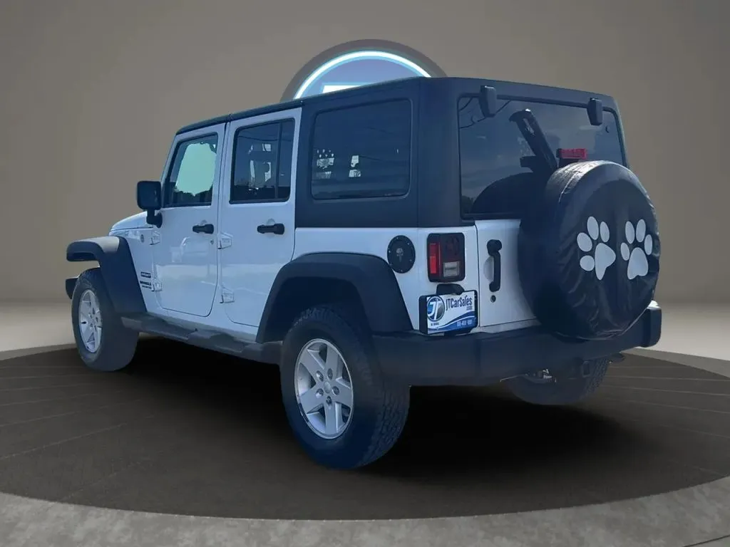 Jeep Wrangler photo 19
