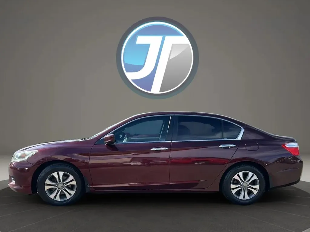 Honda Accord photo 8