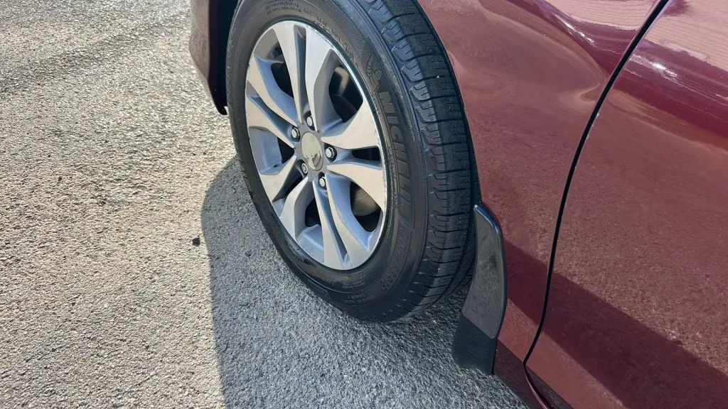 Honda Accord photo 24